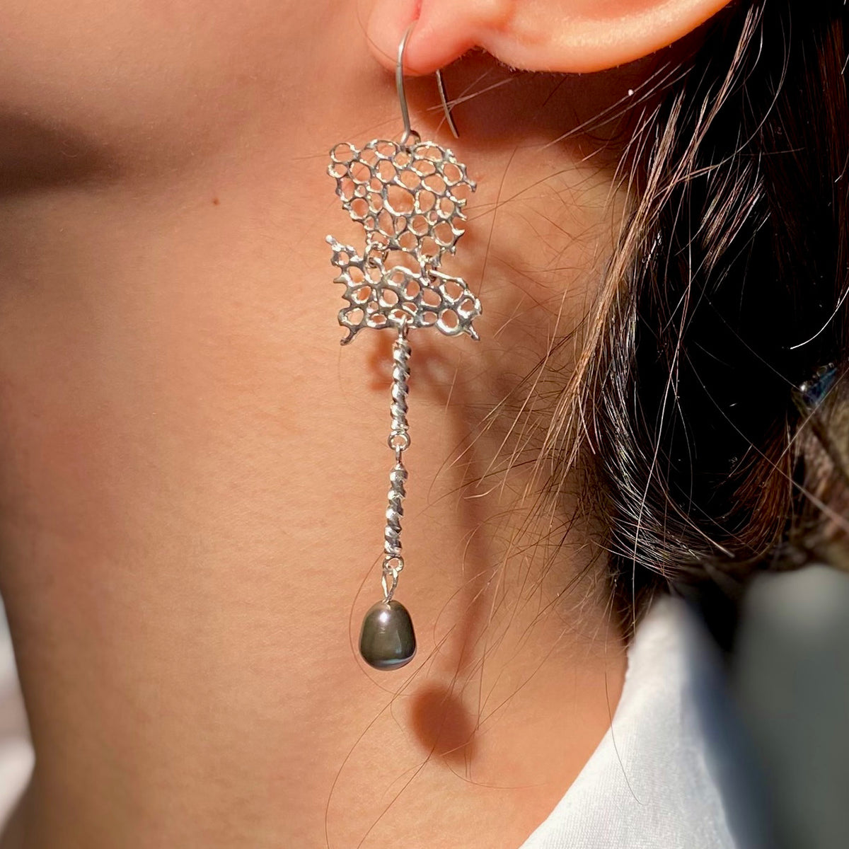 CARLOTTA pearl silver asymmetrical earrings