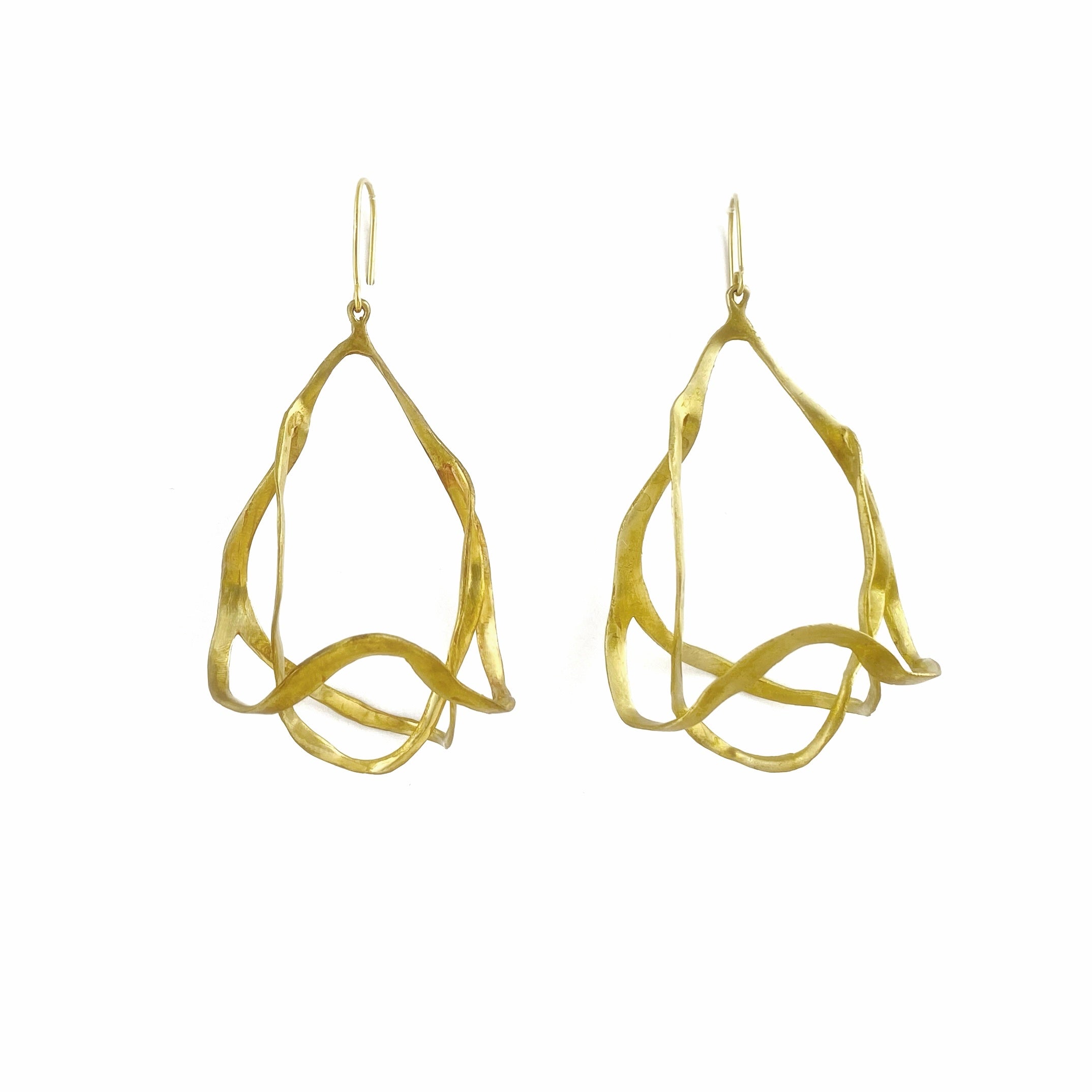 SPACE ODDITY brass earrings by Duong Jewelry
#color_no-plating