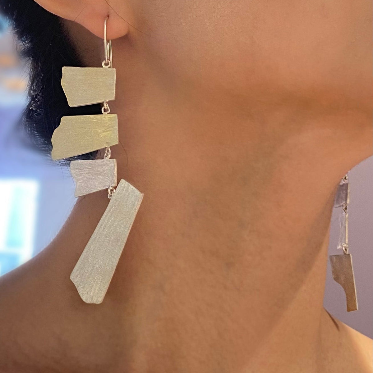 CONFETTI 1 silver asymmetrical earrings