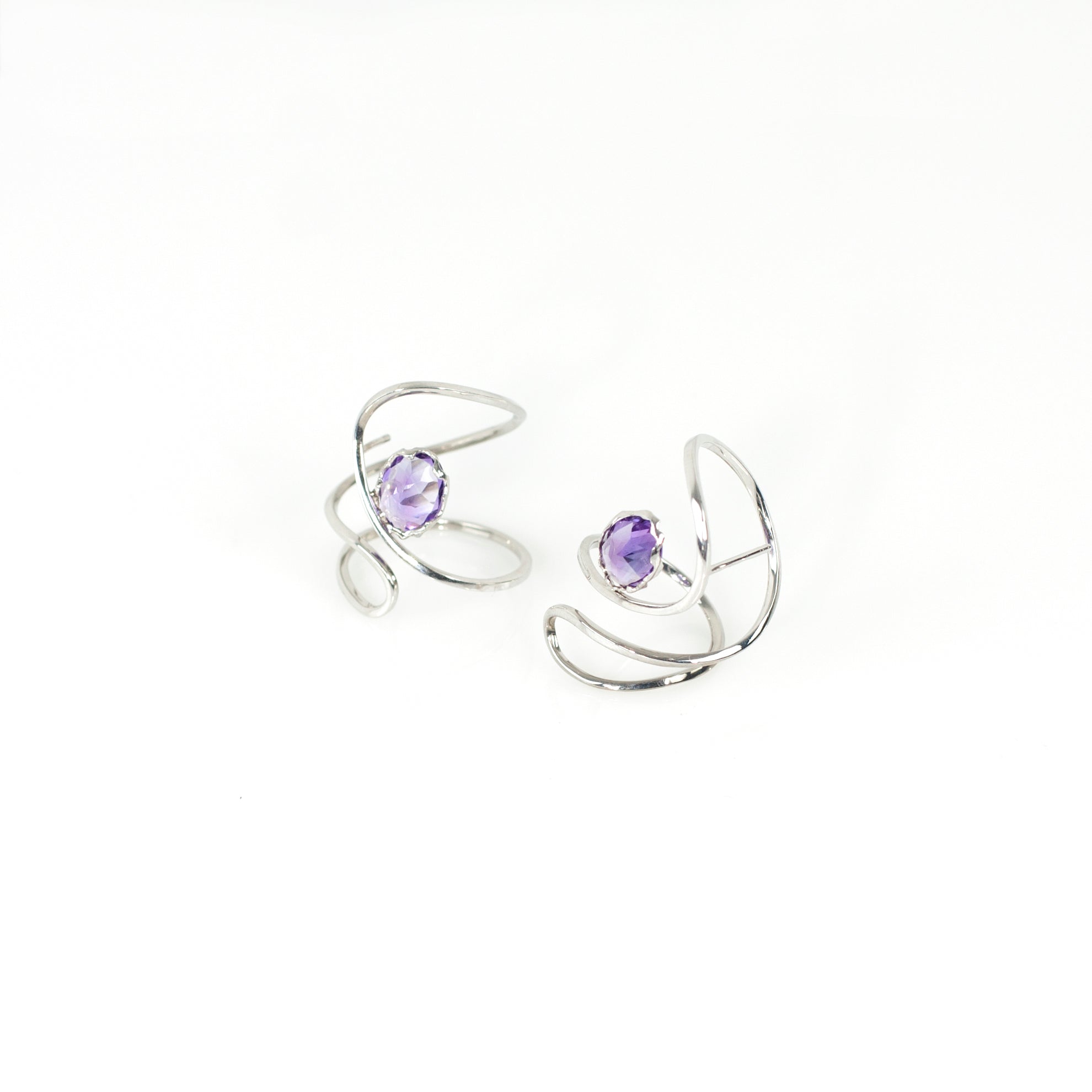 LULU amethyst sterling silver earrings by Duong Jewelry
#color_no-plating