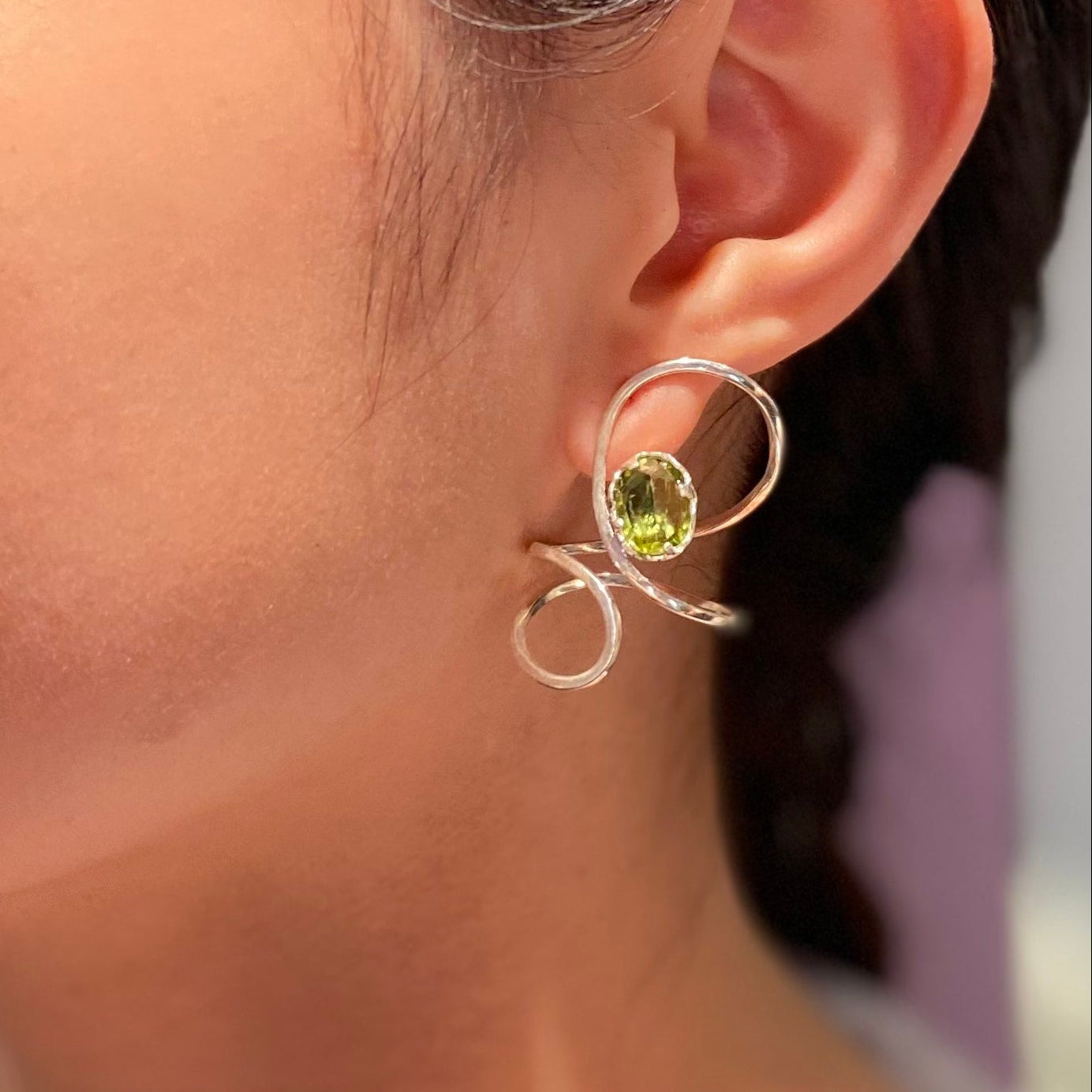 LULU peridot silver earrings
