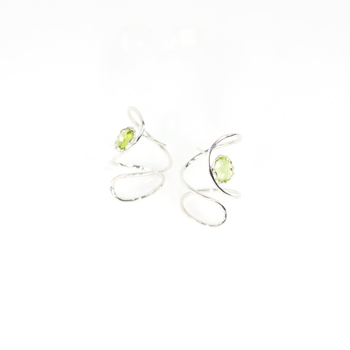 LULU peridot sterling silver earrings by DUong Jewelry
#color_no-plating