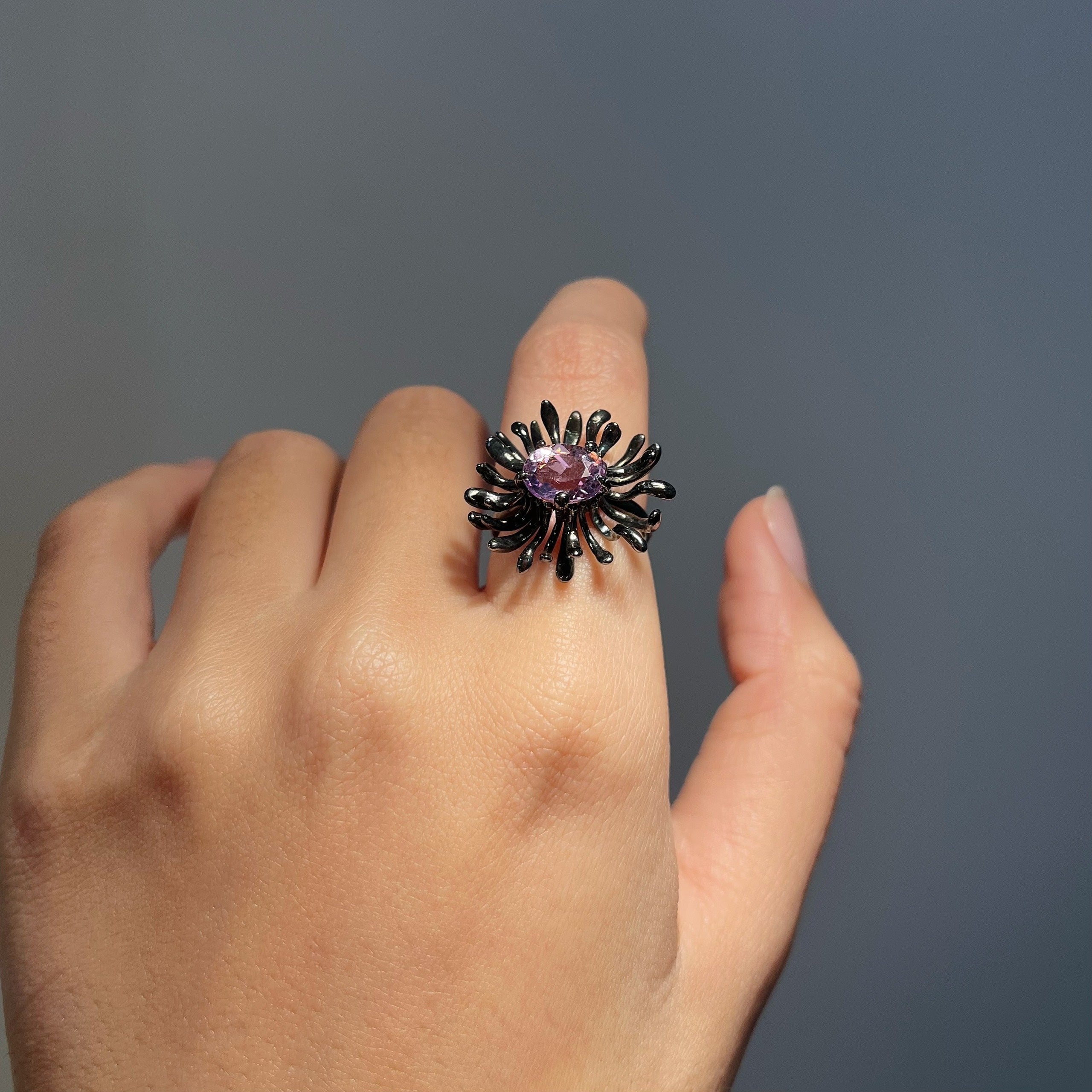 CHRYSANTH MINI amethyst silver ring