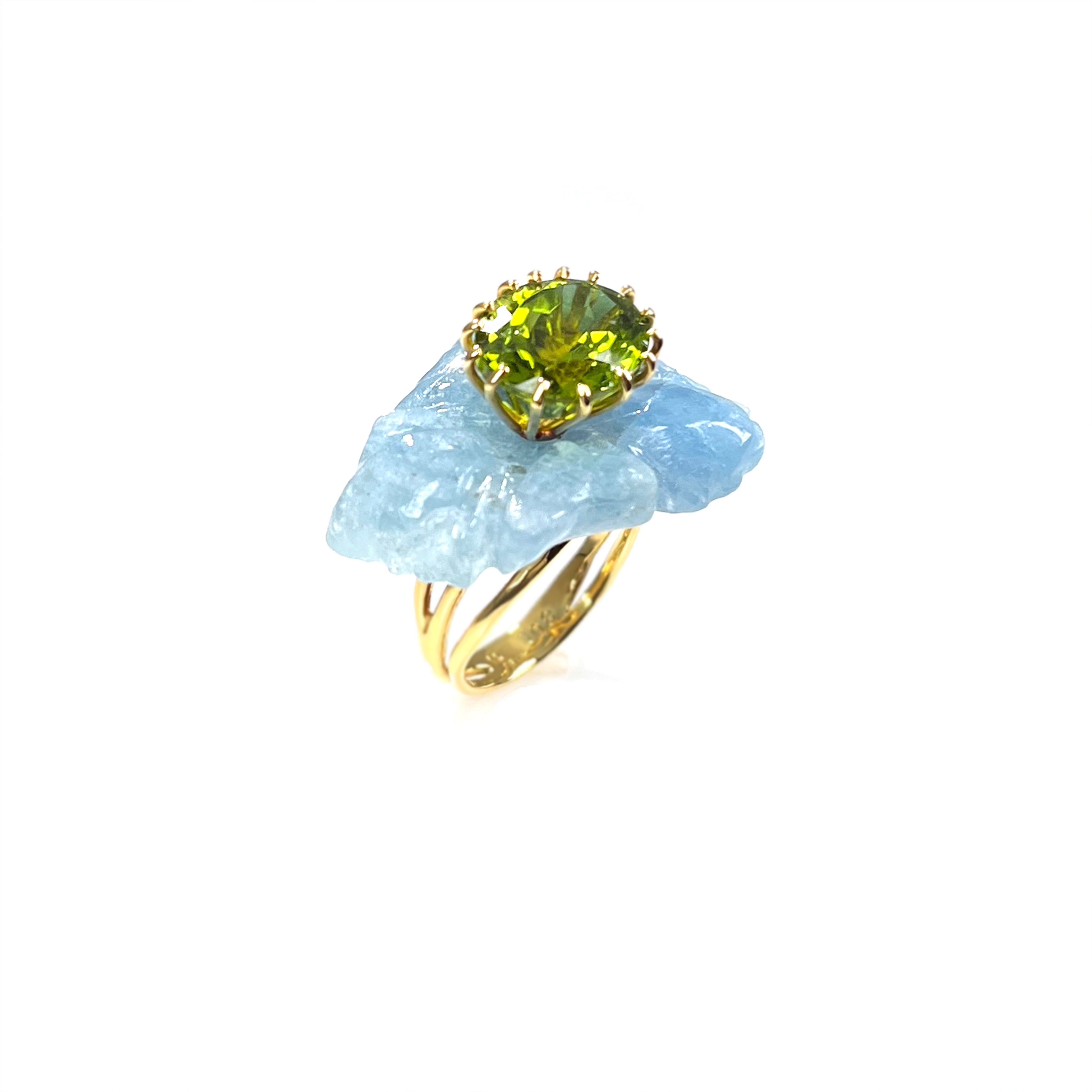 PETALE’A PASSION aquamarine & peridot 10K gold ring by Duong Jewelry
#color_22k-yellow-gold