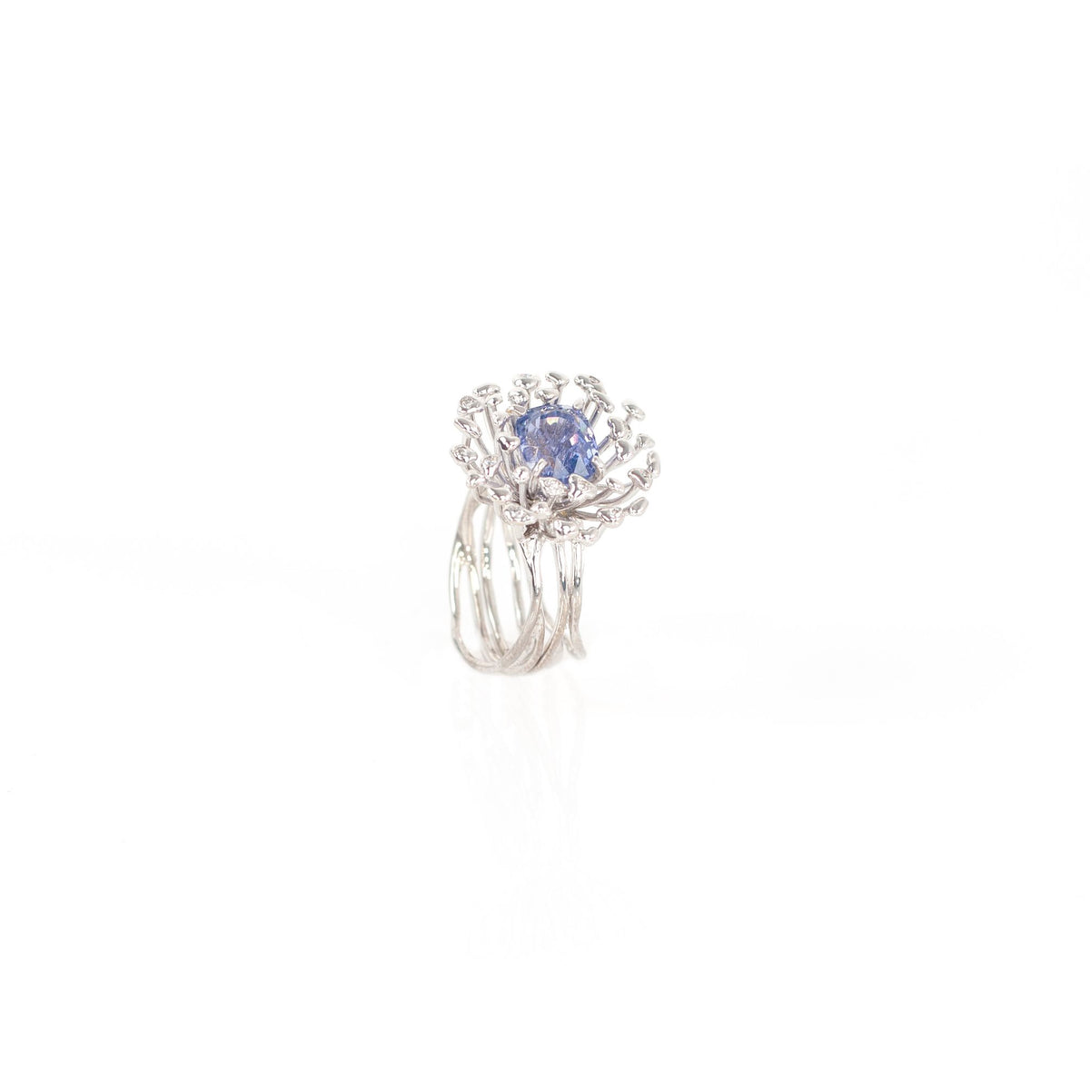 STAMI MINI blue spinel & diamond 18K white gold ring by Duong Jewelry
#color_rhodium