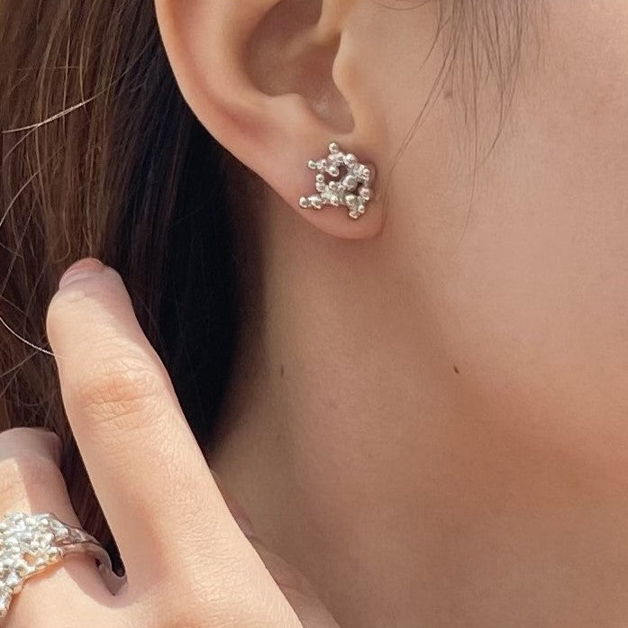 ROCIO TINY silver asymmetrical earrings