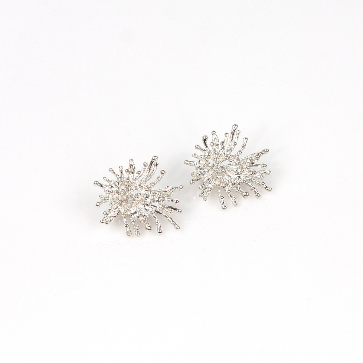 SUNRAY SINGLE sterling silver stud earrings by Duong Jewelry
#color_no-plating