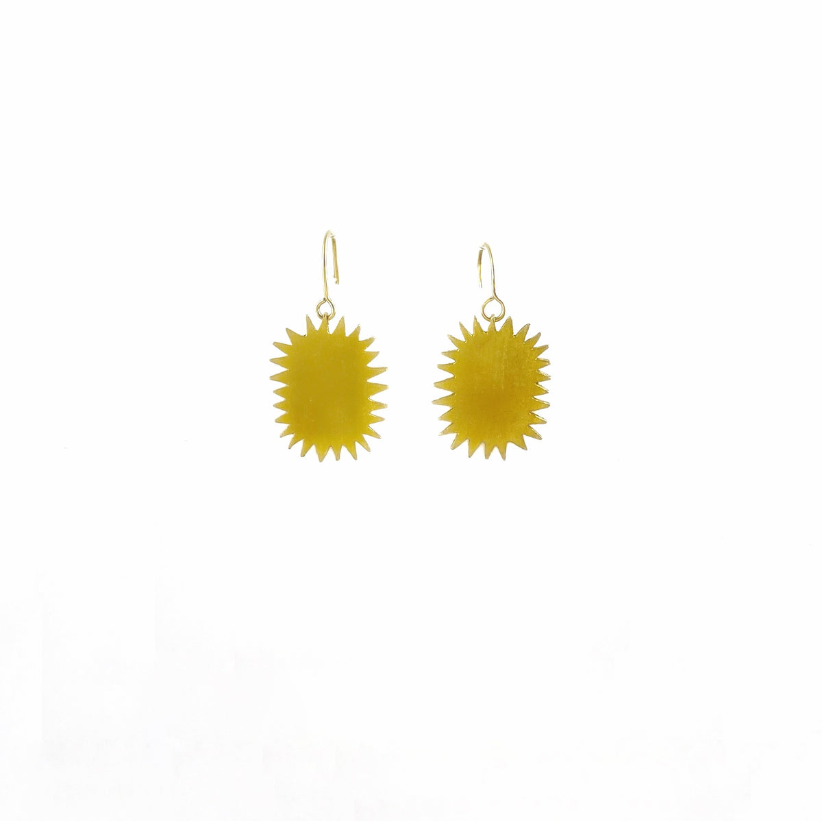DURIAN SINGLE sterling silver earrings by Duong Jewelry
#color_22k-yellow-gold