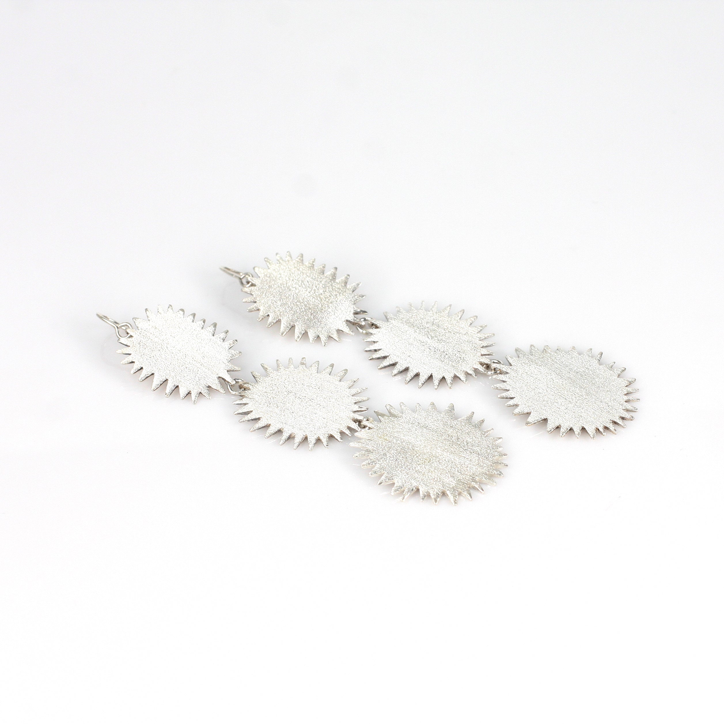 DURIAN sterling silver earrings by Duong Jewelry
#color_no-plating