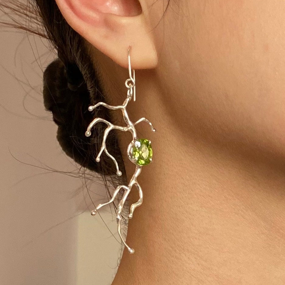 BRANCHY peridot silver earrings