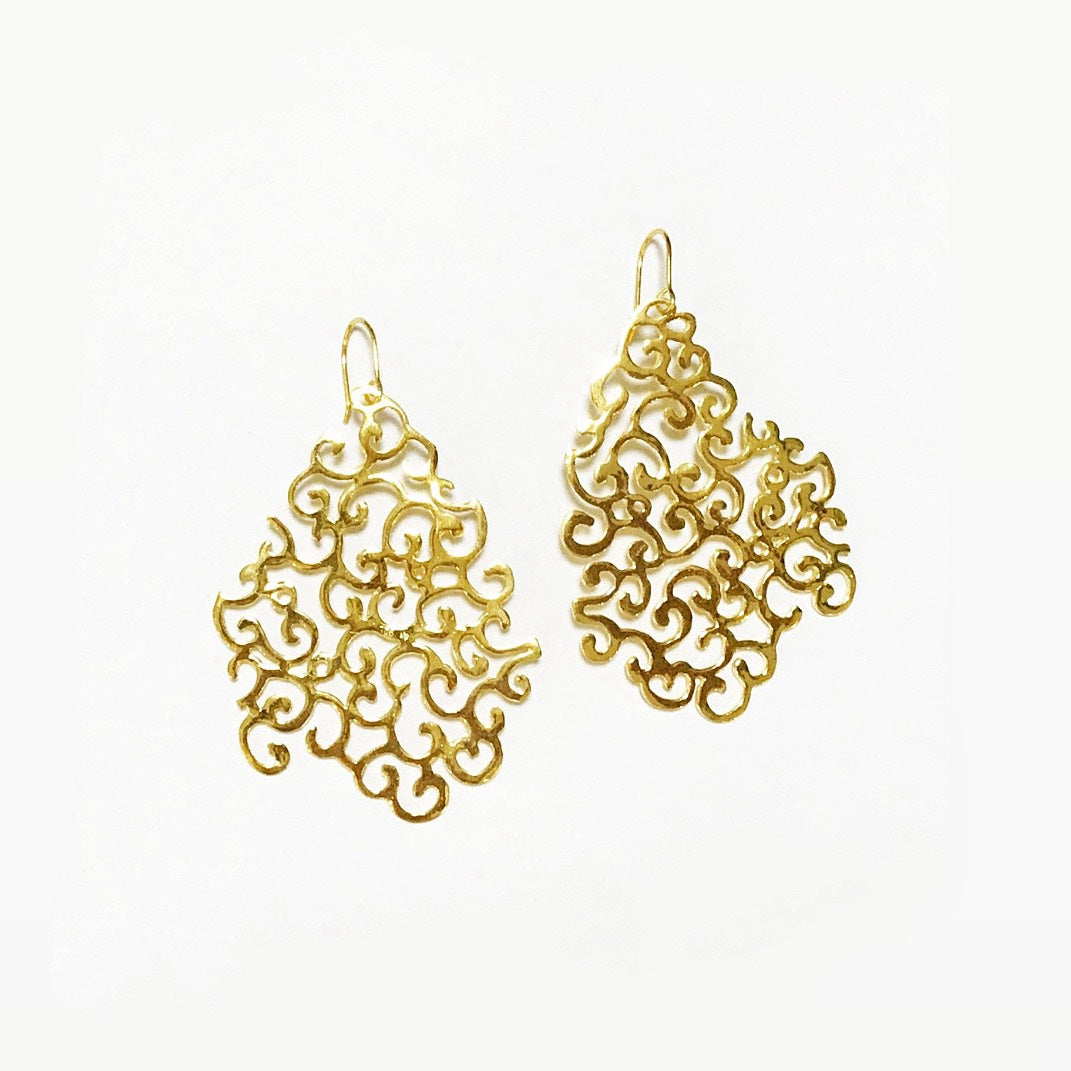 CHARMING ORIENT CUT OUT sterling silver earrings by Duong Jewelry
#color_22k-yellow-gold