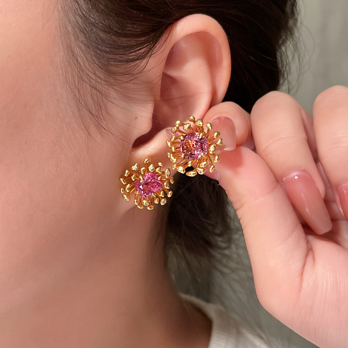 STAMI MINI pink spinel & diamond - 10K gold earrings