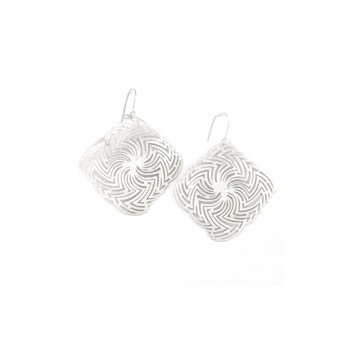 SWIRL MIDI sterling silver earrings by Duong Jewelry
#color_no-plating
