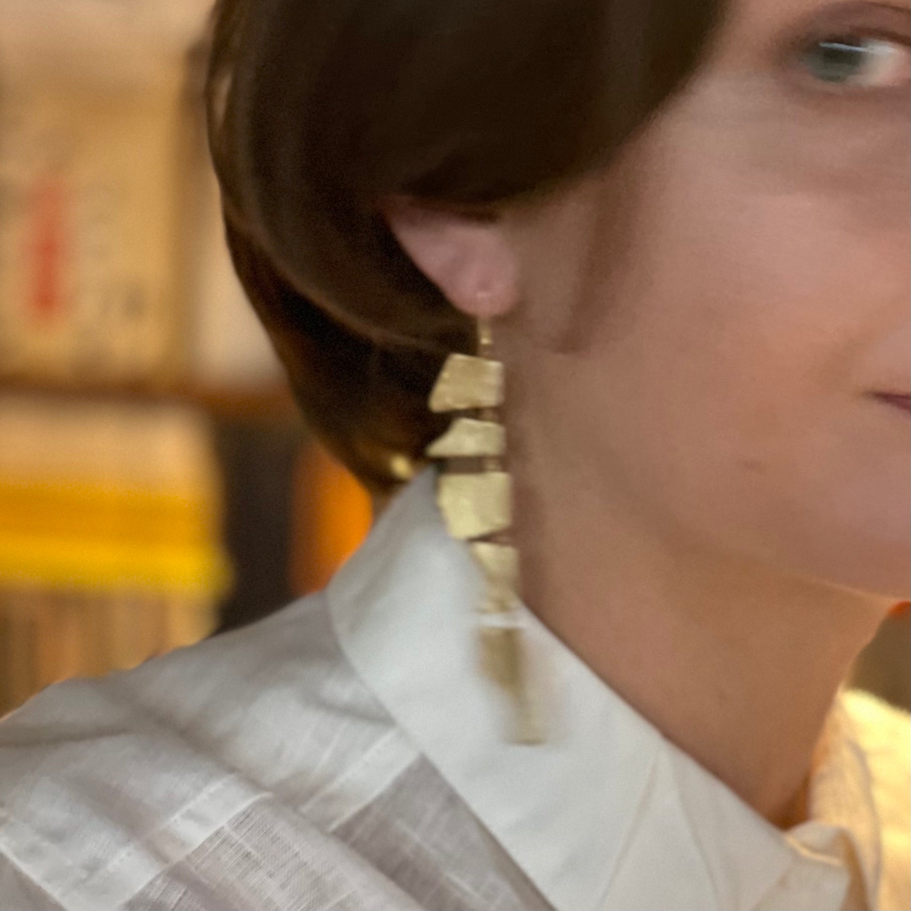 CONFETTI 1 brass asymmetrical earrings