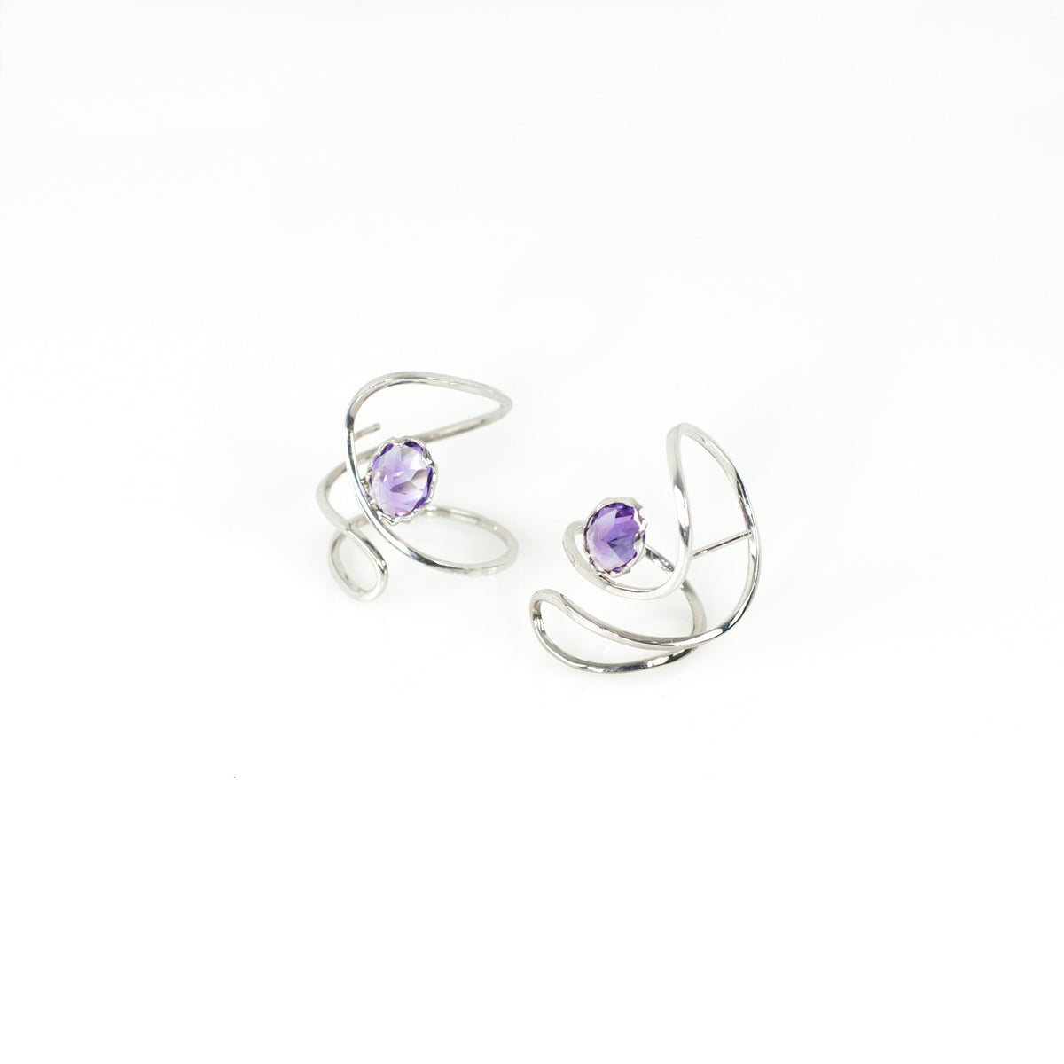 LULU amethyst sterling silver earrings by Duong Jewelry
#color_no-plating