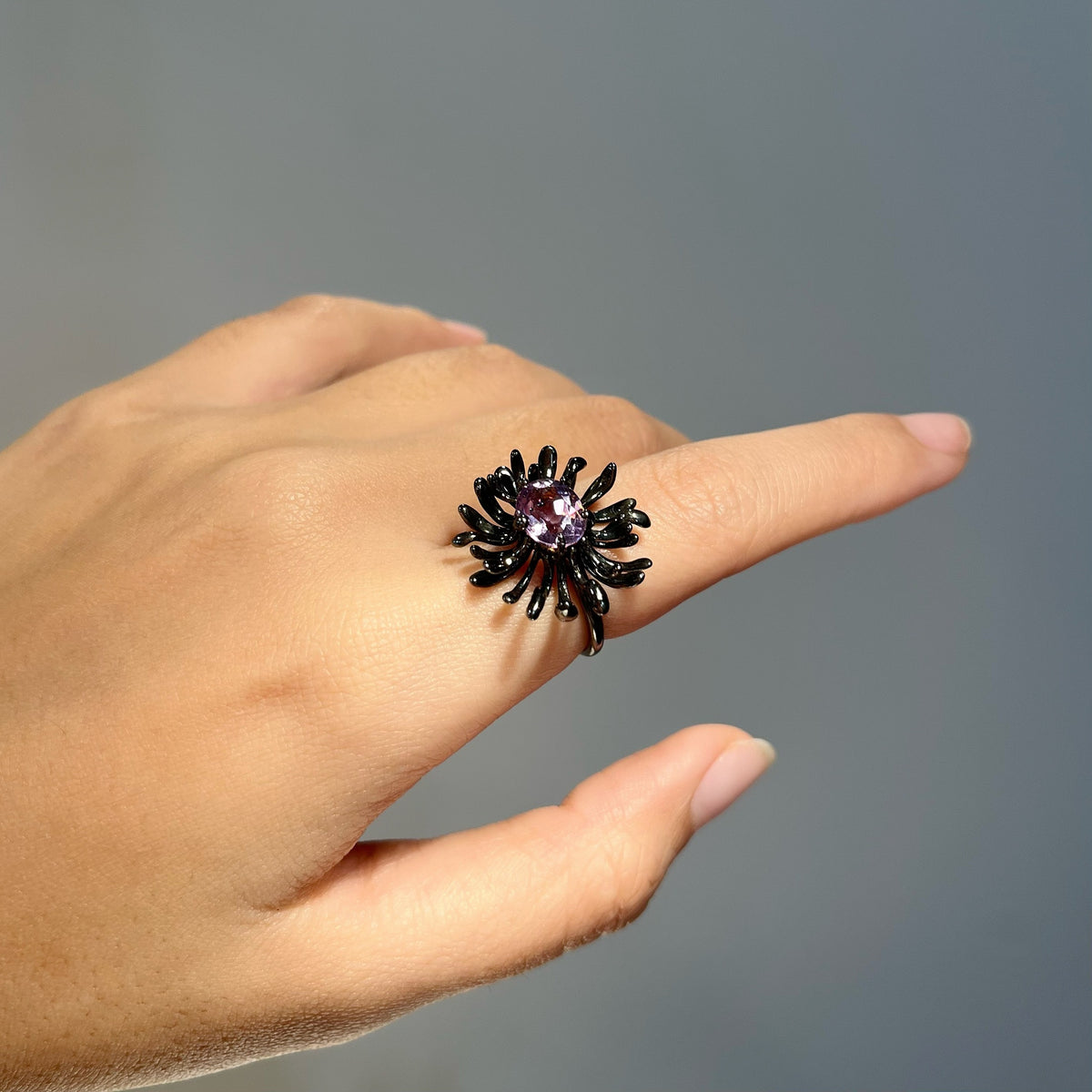 CHRYSANTH MINI amethyst silver ring