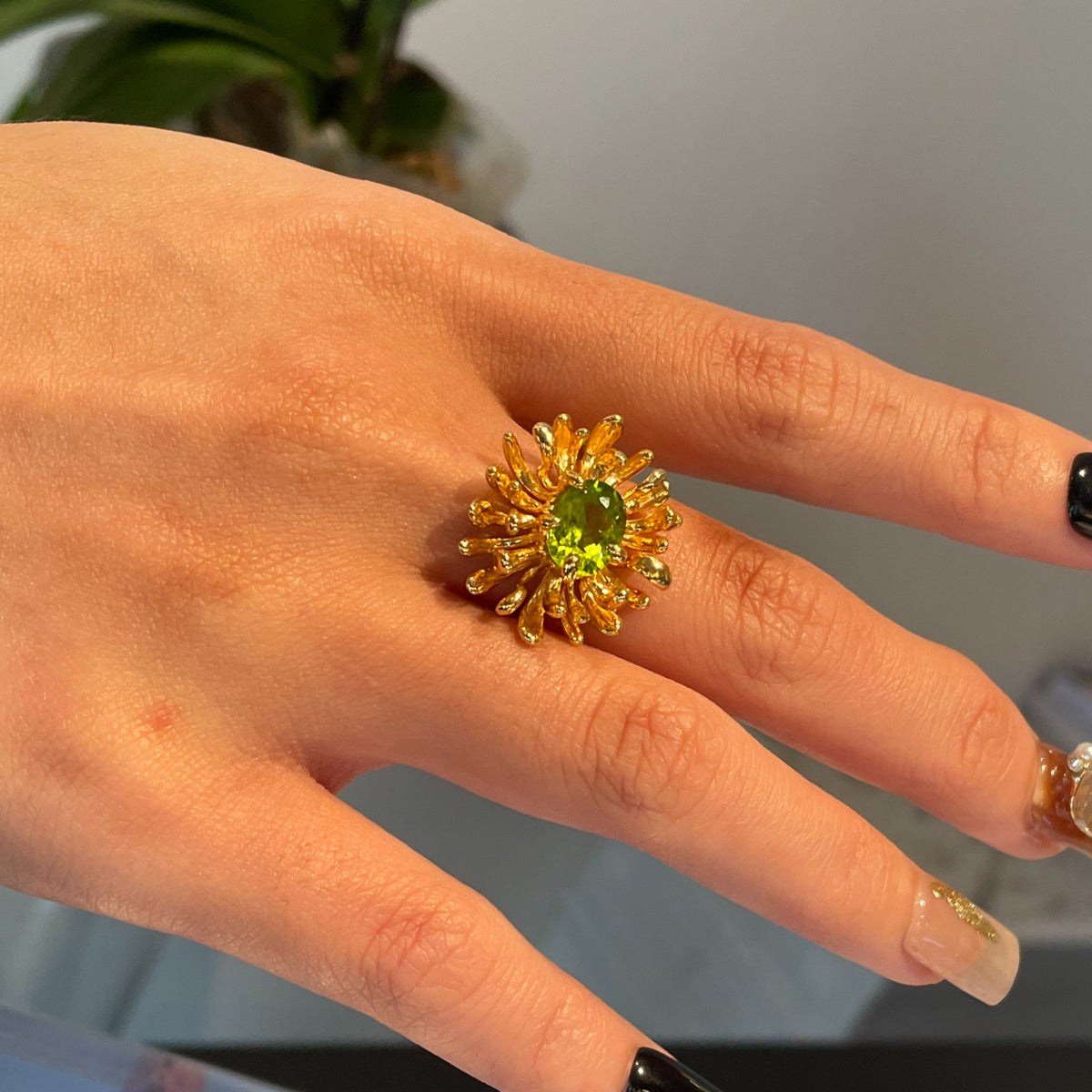 CHRYSANTH MINI peridot silver ring