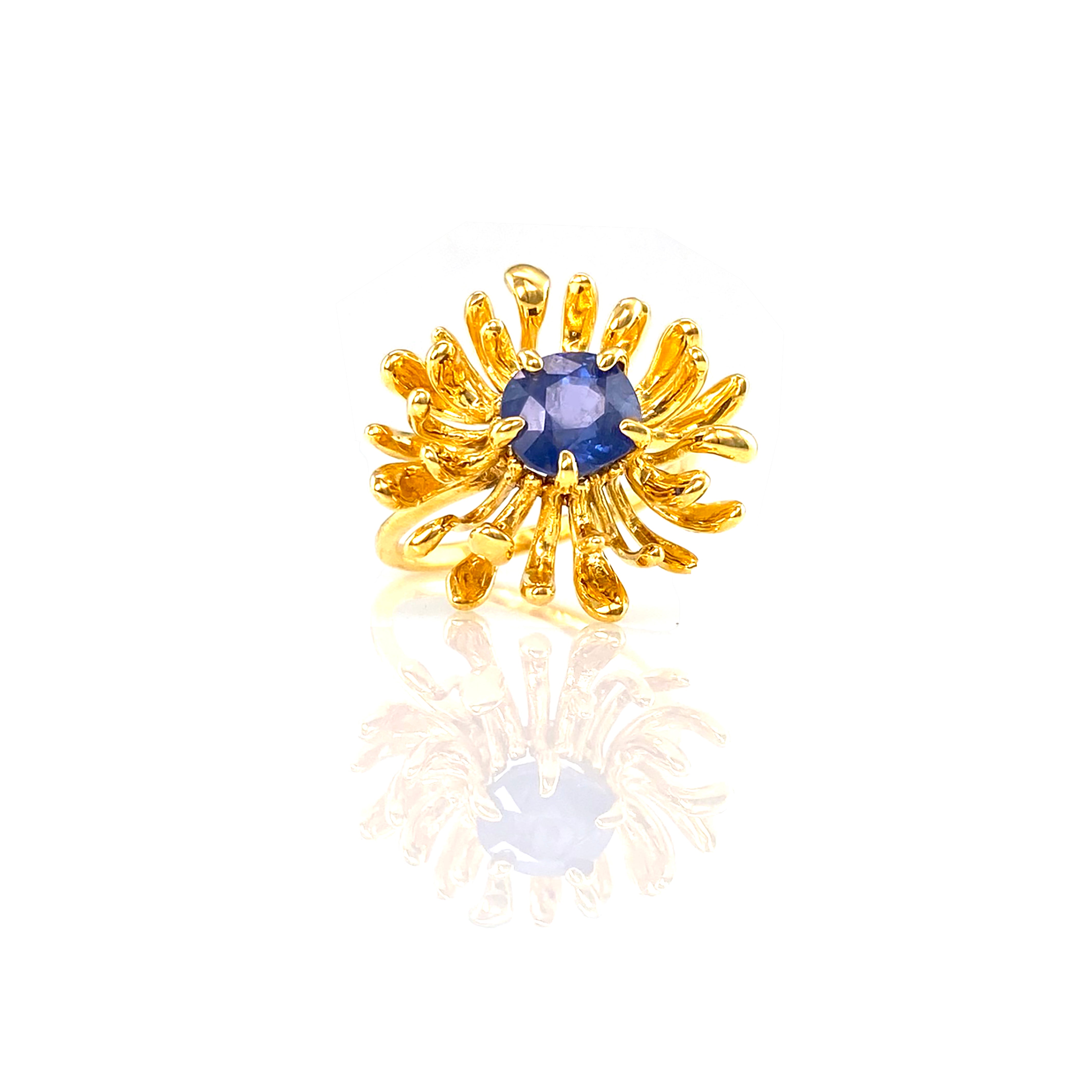 CHRYSANTH MINI blue spinel 14K gold ring by Duong Jewelry
#color_22k-yellow-gold