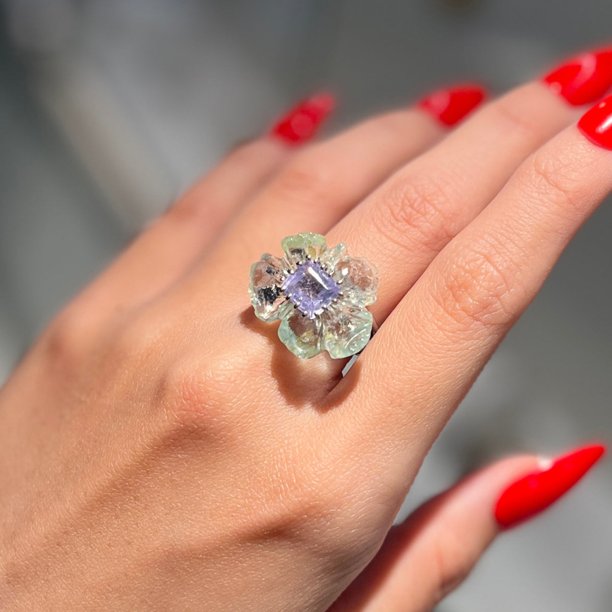 PETALE’A PASSION aquamarine & blue spinel 14K white gold ring