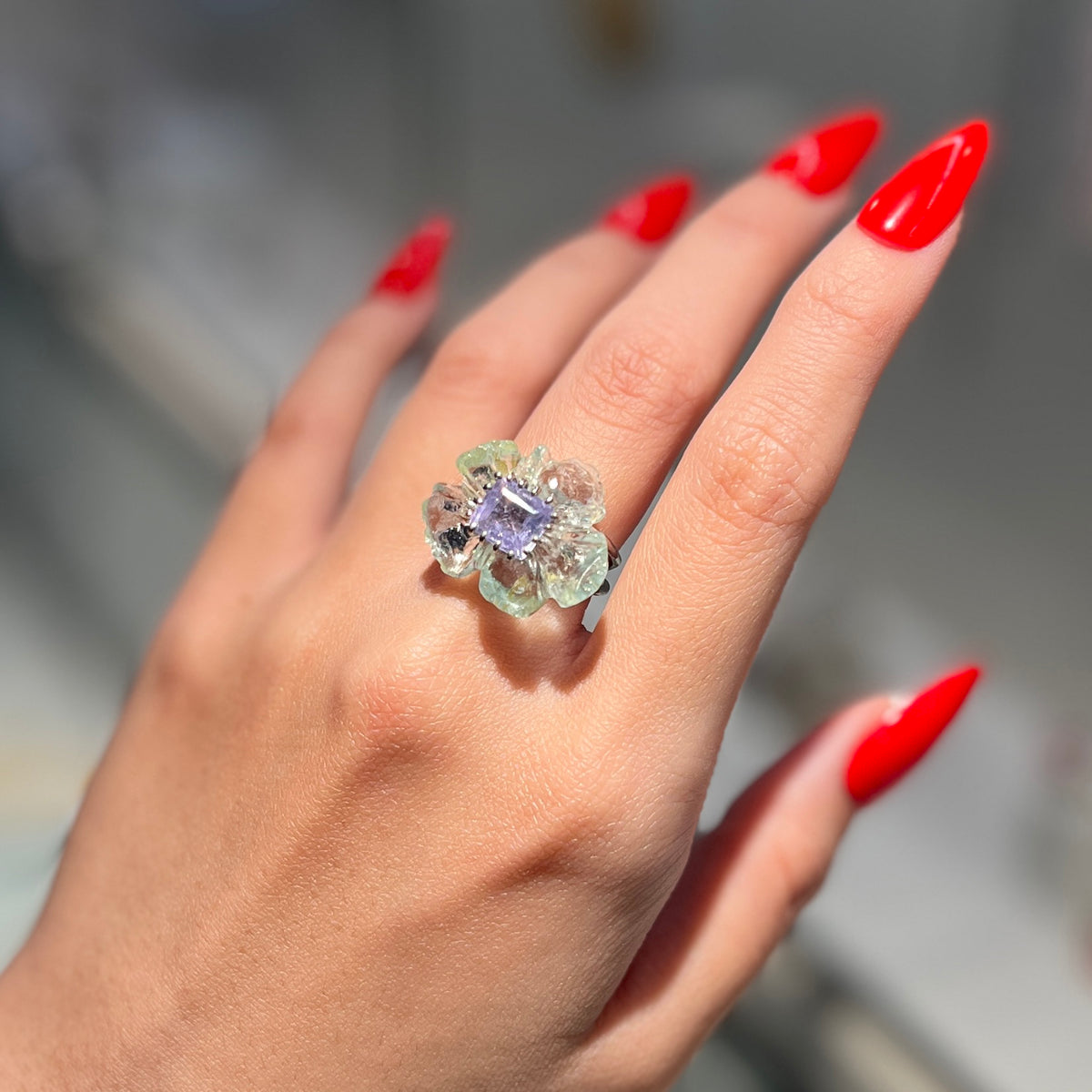 PETALE’A PASSION aquamarine & blue spinel 14K white gold ring