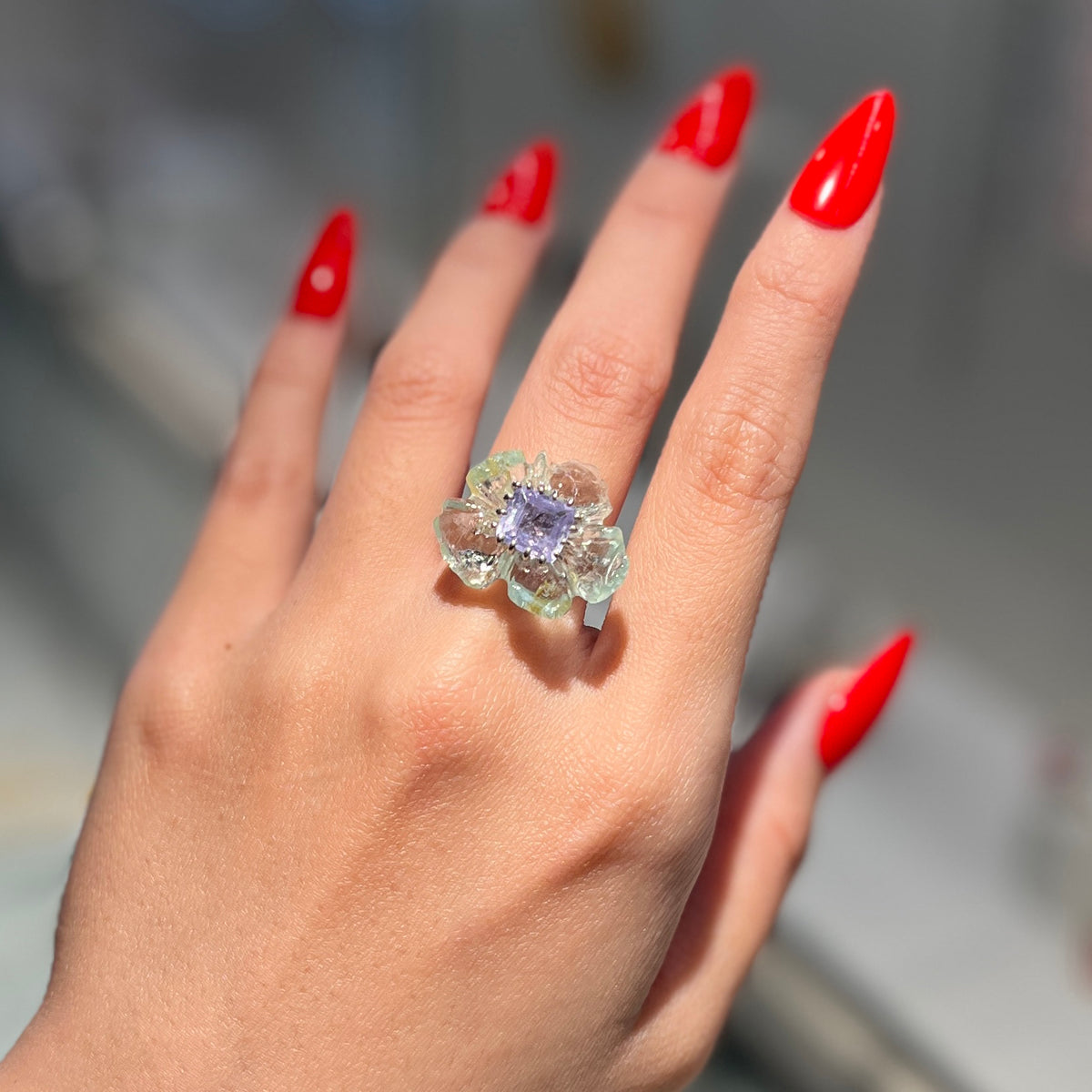 PETALE’A PASSION aquamarine & blue spinel 14K white gold ring