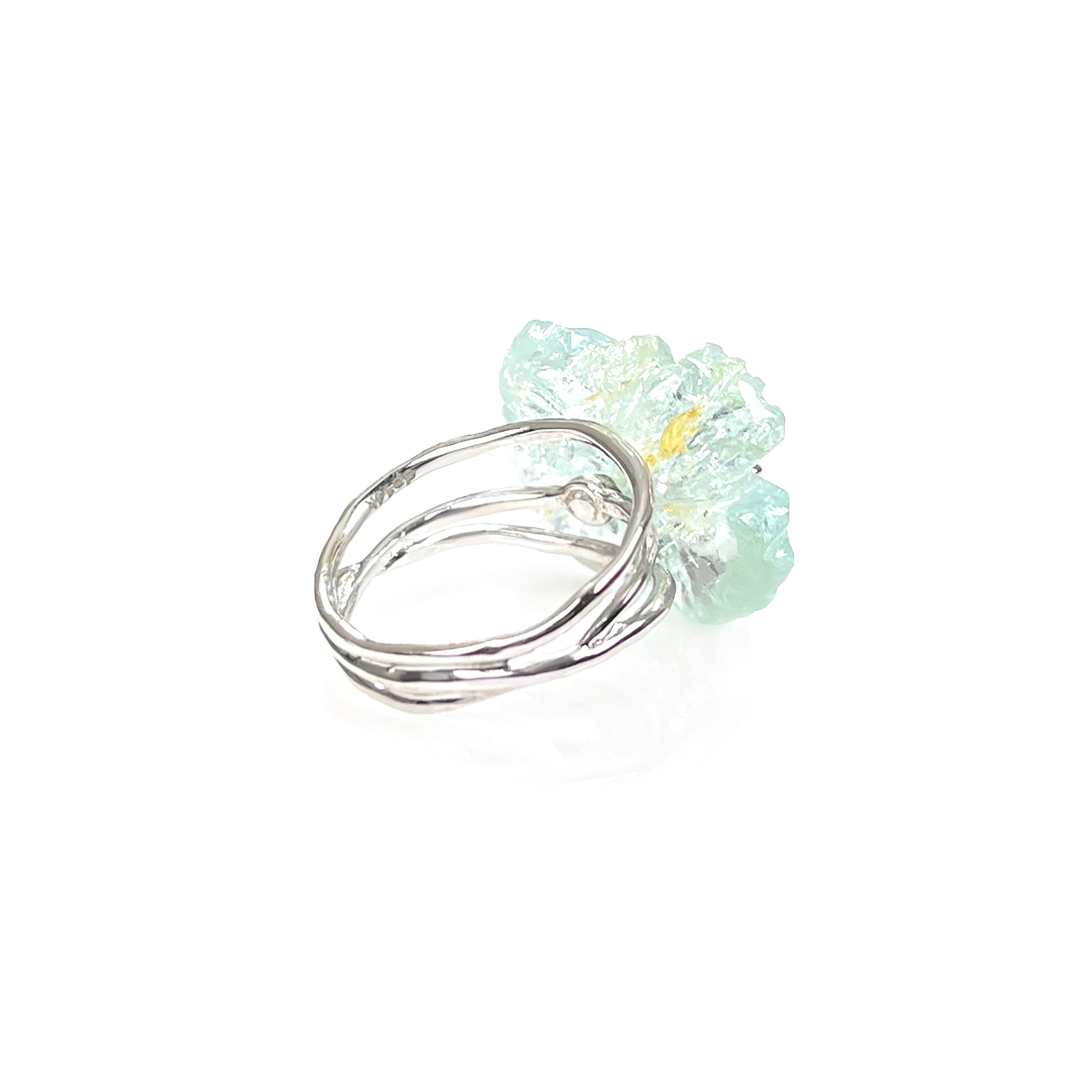 PETALE’A PASSION aquamarine & blue spinel 14K white gold ring by Duong Jewelry
#color_rhodium