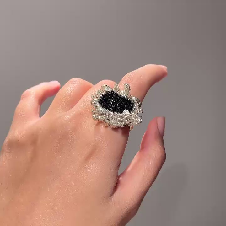 CAMILLE black spinel silver ring