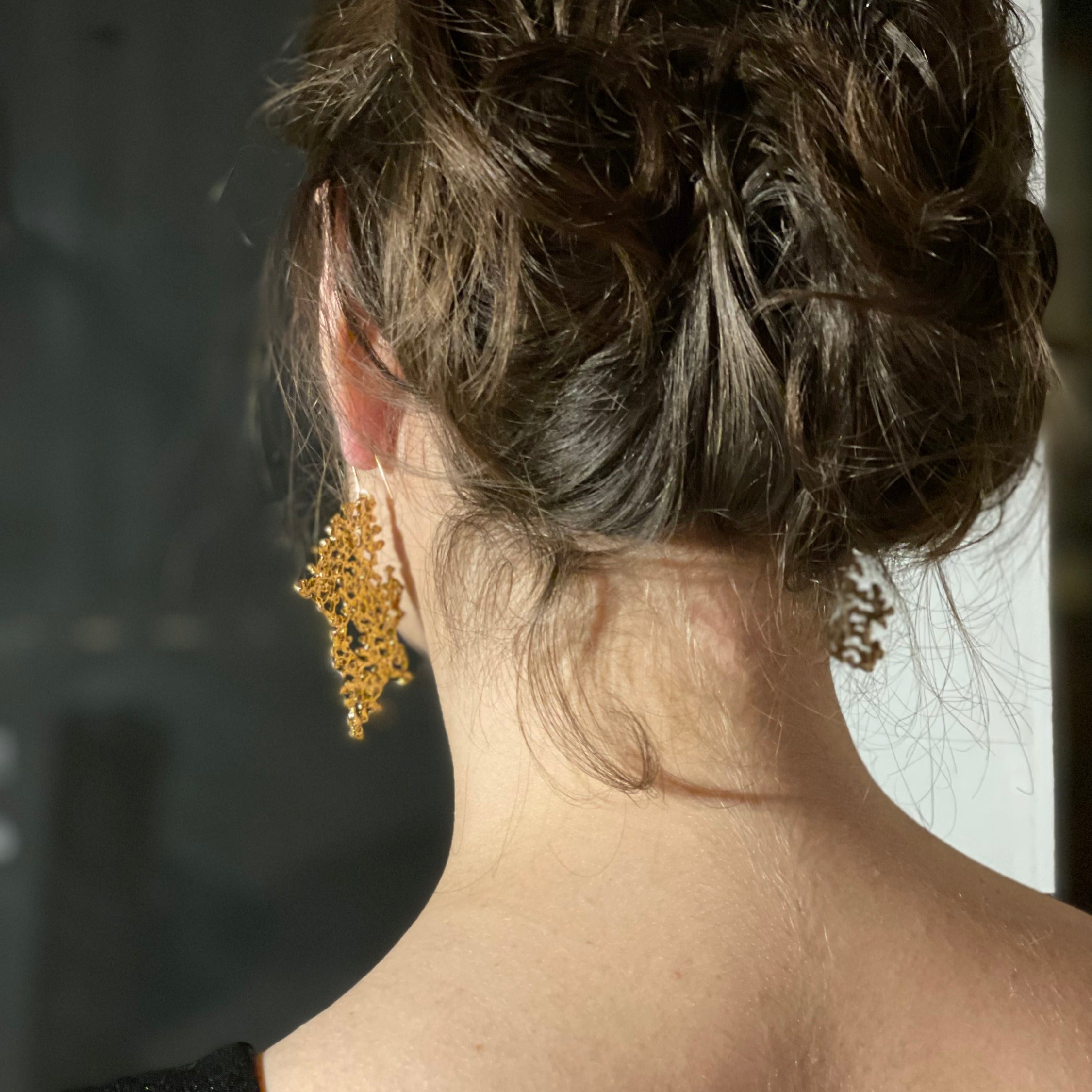 ROCIO SINGLE brass earrings